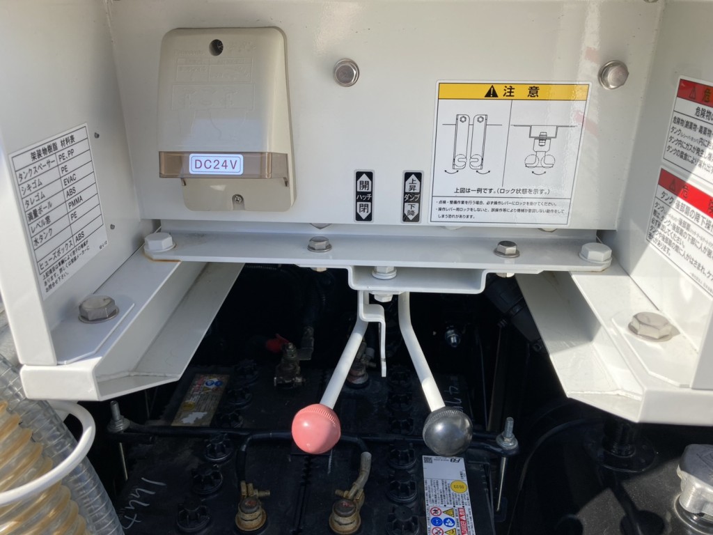 操作レバーです。|いすゞ フォワード 2RG-FRR90S2(2WD)の写真28