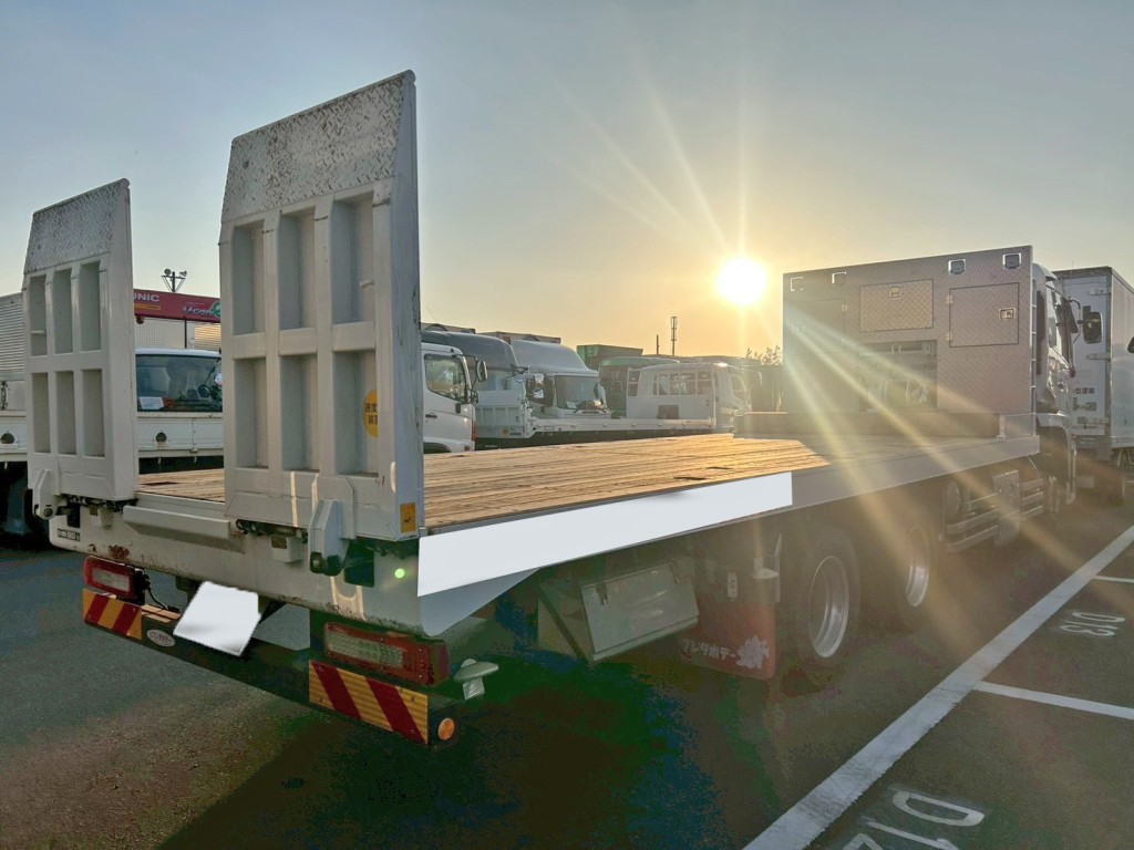 UDトラックス クオン 2RG-CX5ELの写真4