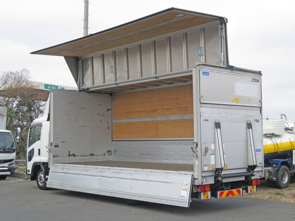 いすゞ フォワード 2RG-FRR90T2(2WD)の写真3