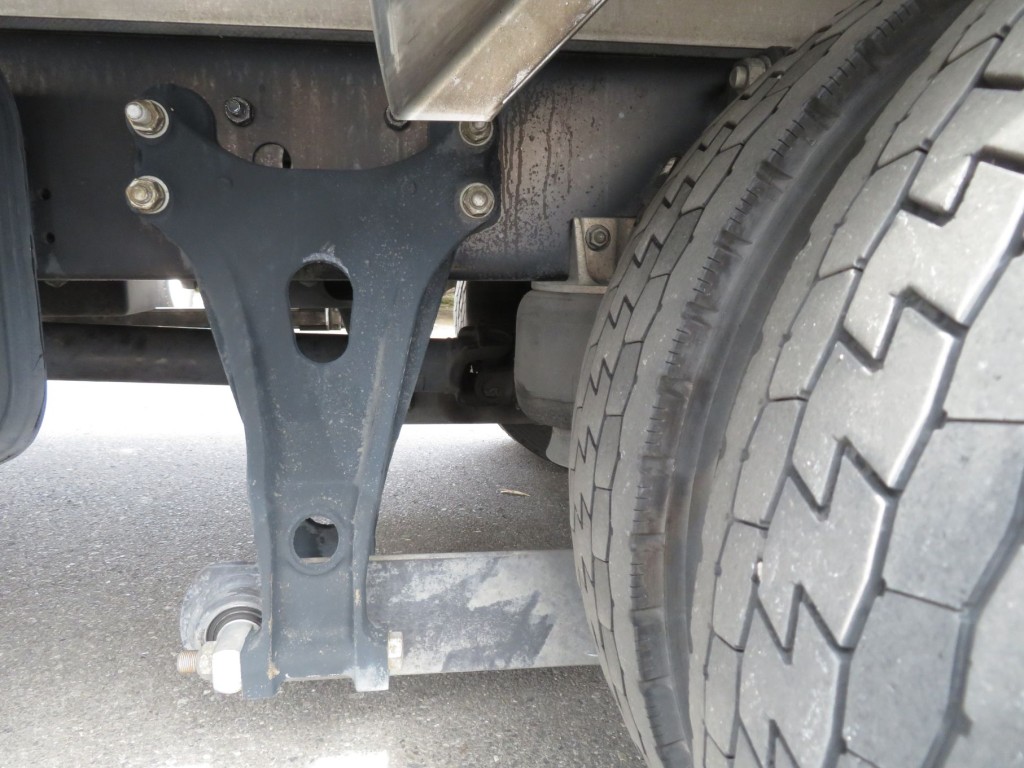 エアサスです。|いすゞ フォワード 2RG-FRR90T2(2WD)の写真5