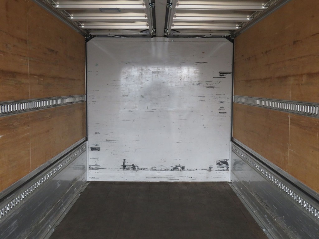 いすゞ フォワード 2RG-FRR90T2(2WD)の写真9