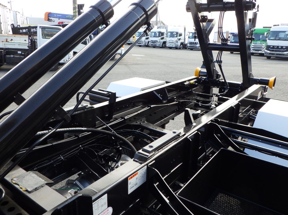 シャーシの状態です。|三菱 ファイター 2KG-FK72F(2WD)の写真7