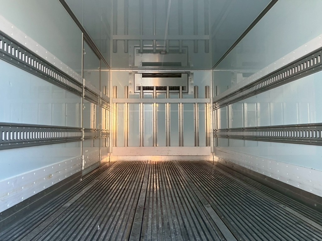 日野 レンジャー 2KG-FD2ABG(2WD)の写真2