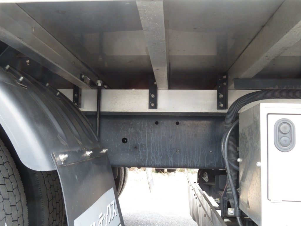 シャーシとネタの状態です。|日野 レンジャー 2KG-FD2ABG(2WD)の写真7