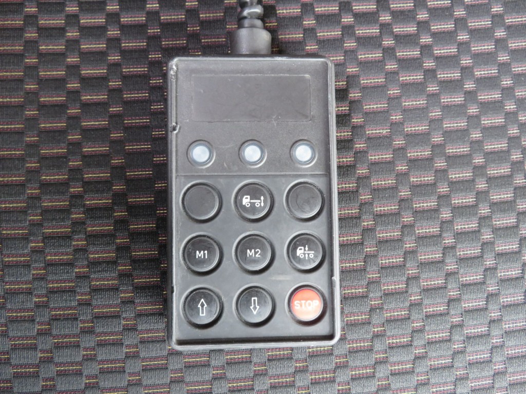 エアサスのコントローラーです。|日野 レンジャー 2KG-FD2ABG(2WD)の写真17