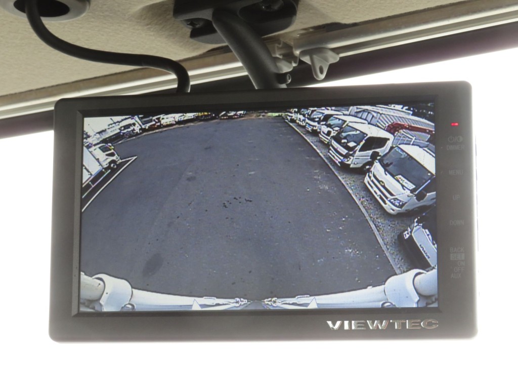 液晶バックモニター付きです。|日野 レンジャー 2KG-FD2ABG(2WD)の写真19