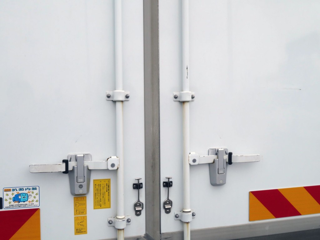 ハンマーロックハンドル付近にキズがあります。|日野 レンジャー 2KG-FD2ABG(2WD)の写真47