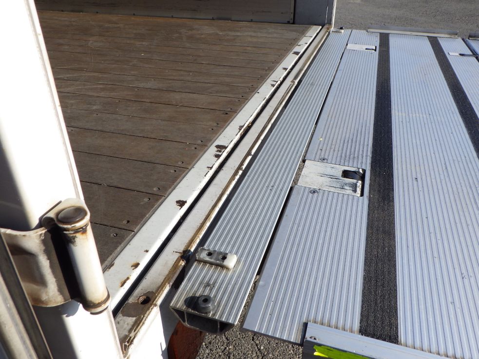 日野 レンジャー TKG-FD7JLAA(2WD)の写真12