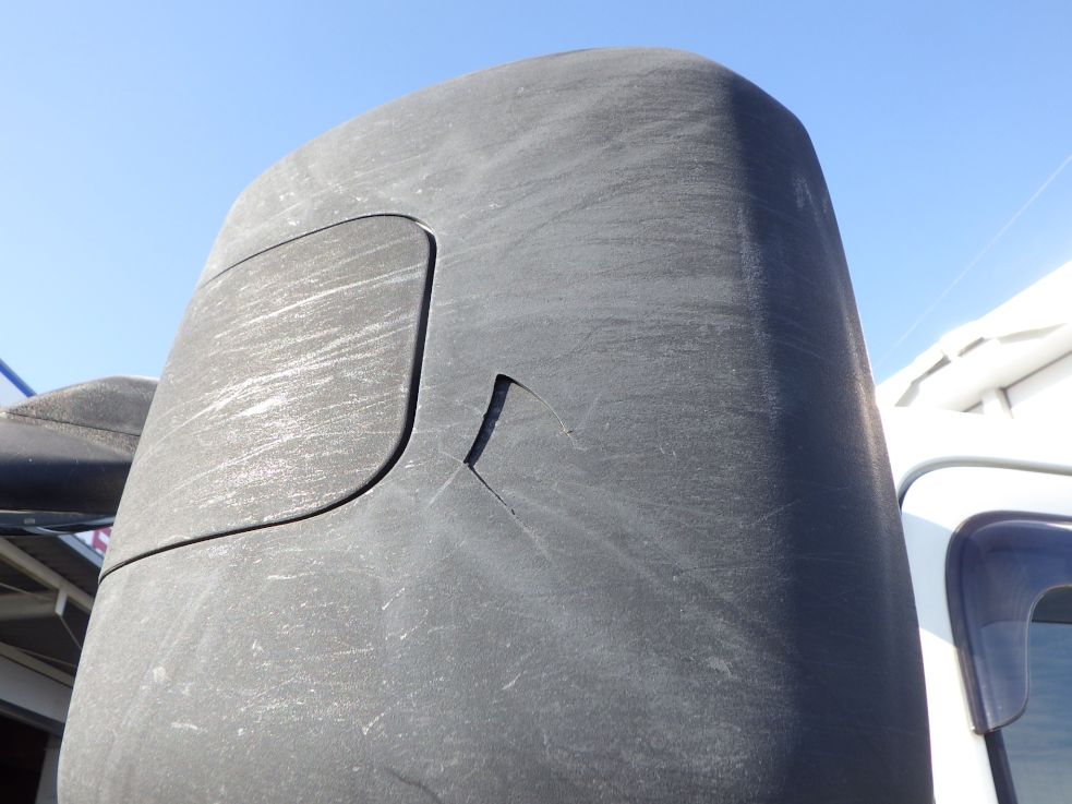 助手席側ミラーに割れがあります。|日野 レンジャー TKG-FD7JLAA(2WD)の写真32