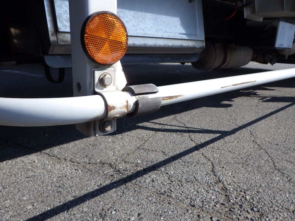 運転席側サイドバンパーにスレがあります。|日野 レンジャー TKG-FD7JLAA(2WD)の写真40