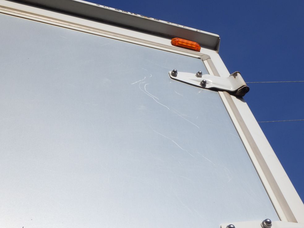 リヤ扉にスレがあります。|日野 レンジャー TKG-FD7JLAA(2WD)の写真44