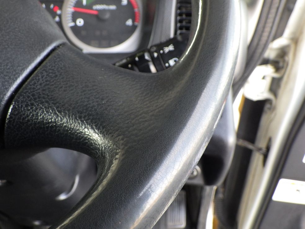 ハンドルにスレがあります。|日野 レンジャー TKG-FD7JLAA(2WD)の写真50