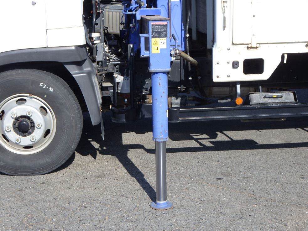 アウトリガーの状態です。|日野 レンジャー TKG-FC9JKAP(2WD)の写真11