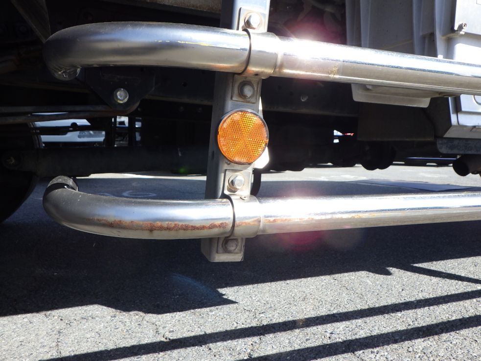 運転席側サイドバンパーにキズ・曲がりがあります。|日野 レンジャー TPG-FD7JLAA(2WD)の写真38