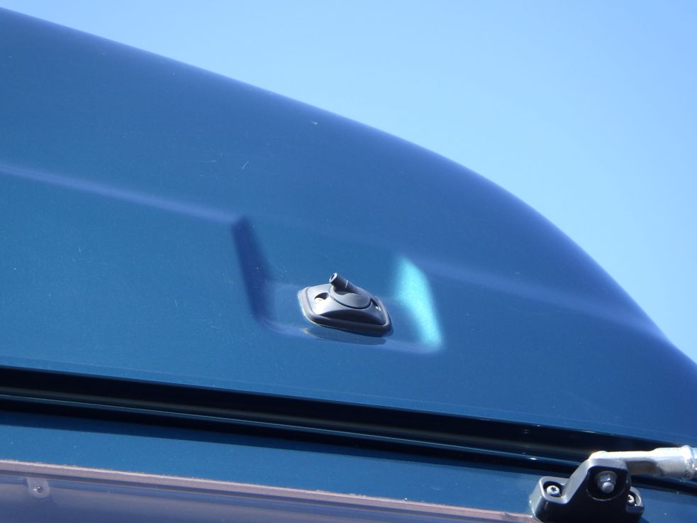 アンテナが欠損しています。|日野 プロフィア QPG-SH1EDDGの写真24