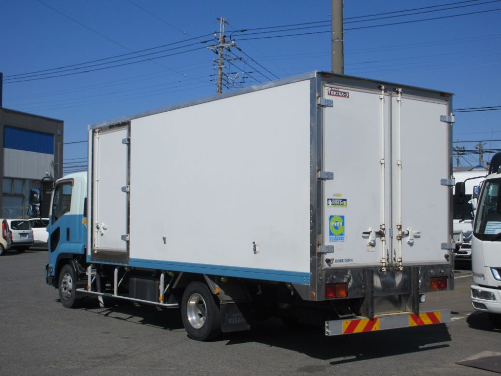 いすゞ フォワード SKG-FRR90T2(2WD)の写真3