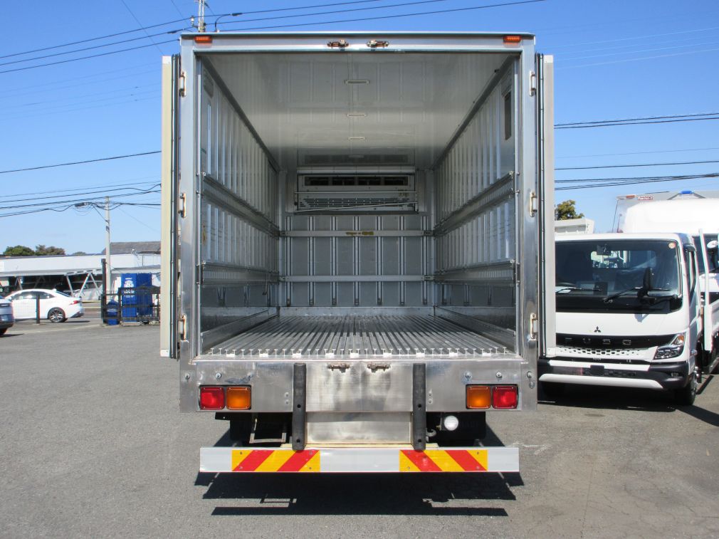 荷台全体の状態です。|いすゞ フォワード SKG-FRR90T2(2WD)の写真9