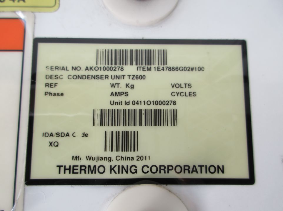 冷凍機のプレートです。|いすゞ フォワード SKG-FRR90T2(2WD)の写真12