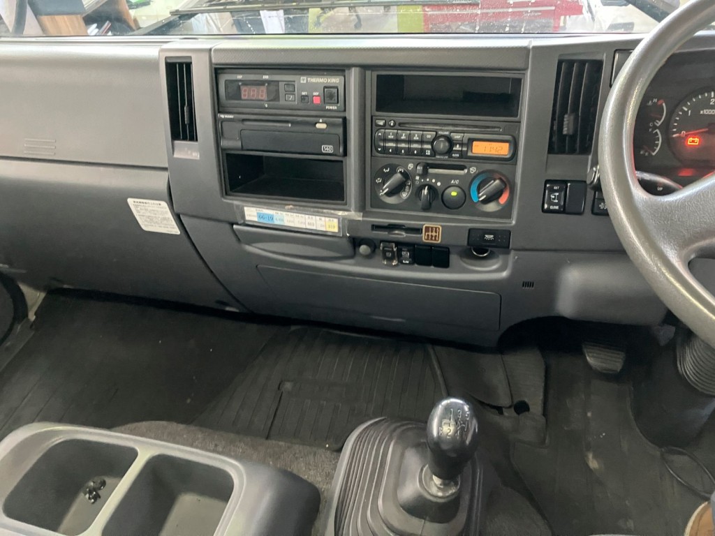 いすゞ フォワード SKG-FRR90T2(2WD)の写真14
