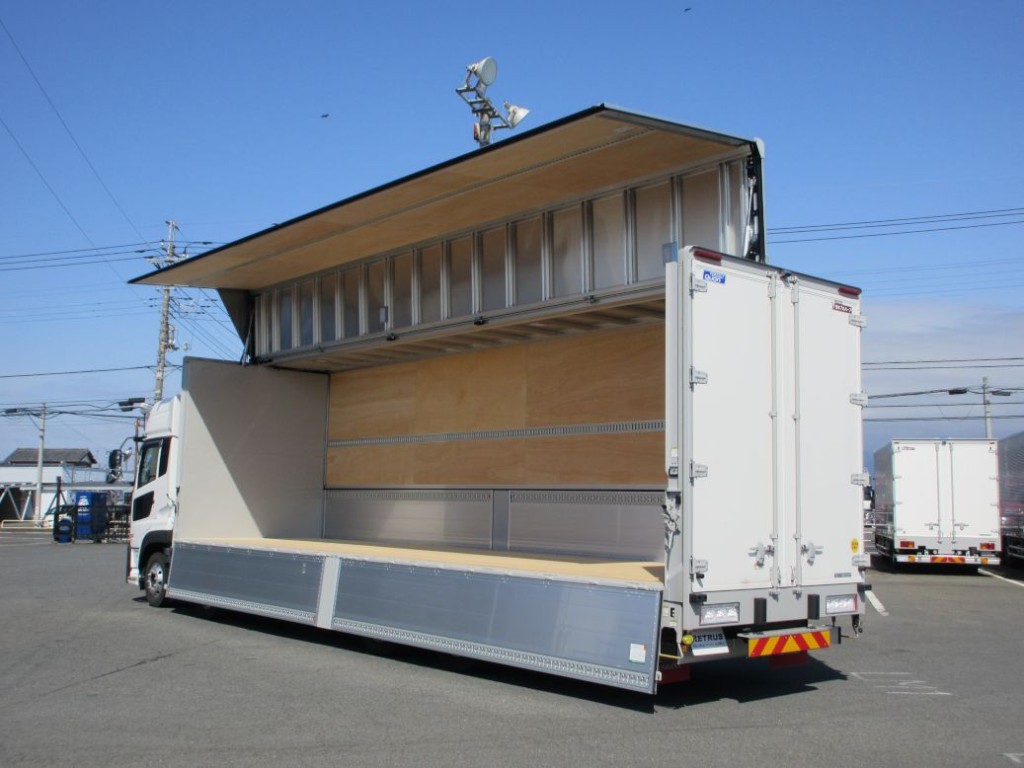 UDトラックス  2RG-CG5FAの写真3