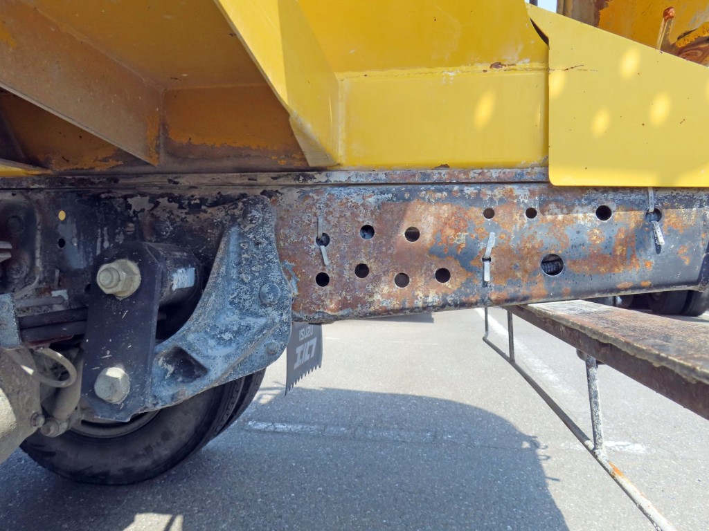 いすゞ エルフ TKG-NKR85N(2WD)の写真5