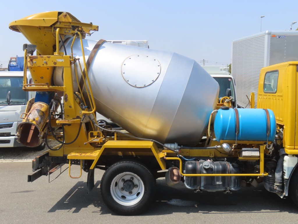 いすゞ エルフ TKG-NKR85N(2WD)の写真14