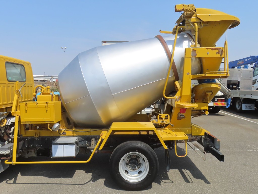 いすゞ エルフ TKG-NKR85N(2WD)の写真15