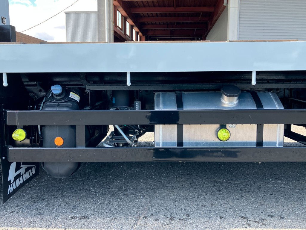 燃料タンクは200Lアルミ製です。|三菱 スーパーグレート 2KG-FS70HZの写真25