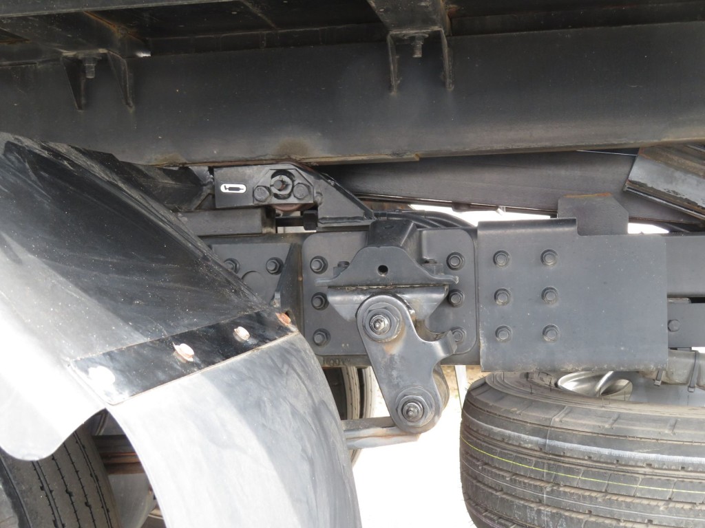 三菱 キャンター 2PG-FEB80(2WD)の写真5