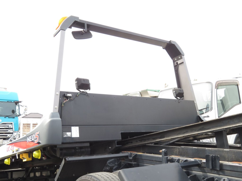 三菱 キャンター 2PG-FEB80(2WD)の写真9