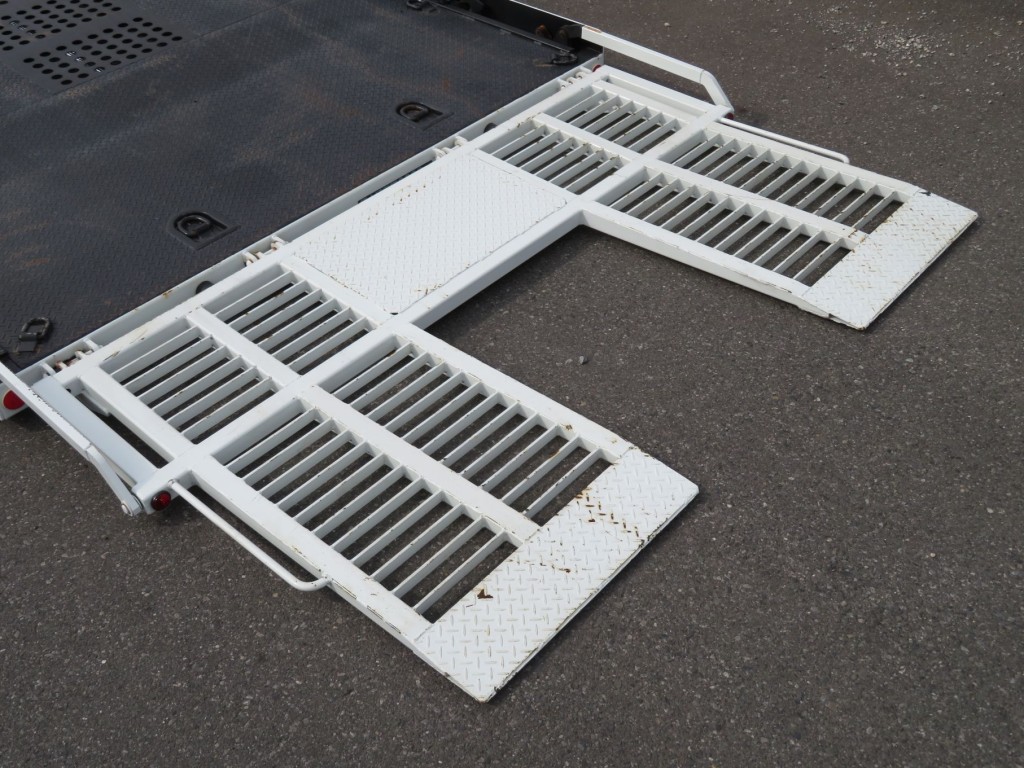 三菱 キャンター 2PG-FEB80(2WD)の写真14