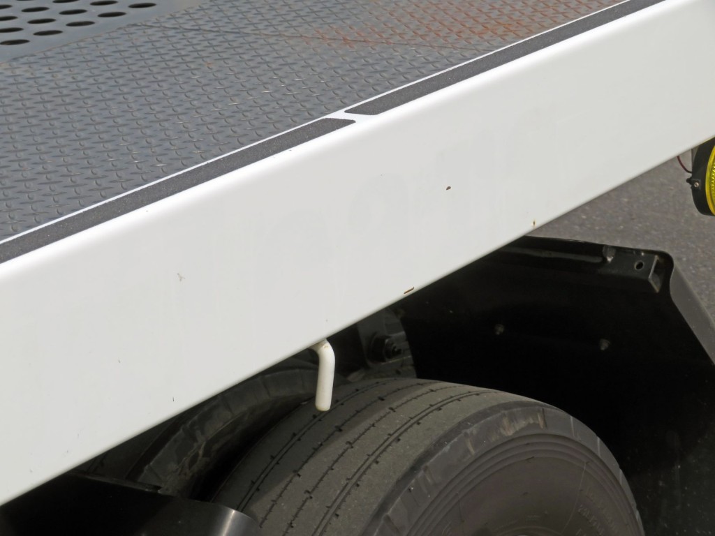 三菱 キャンター 2PG-FEB80(2WD)の写真19