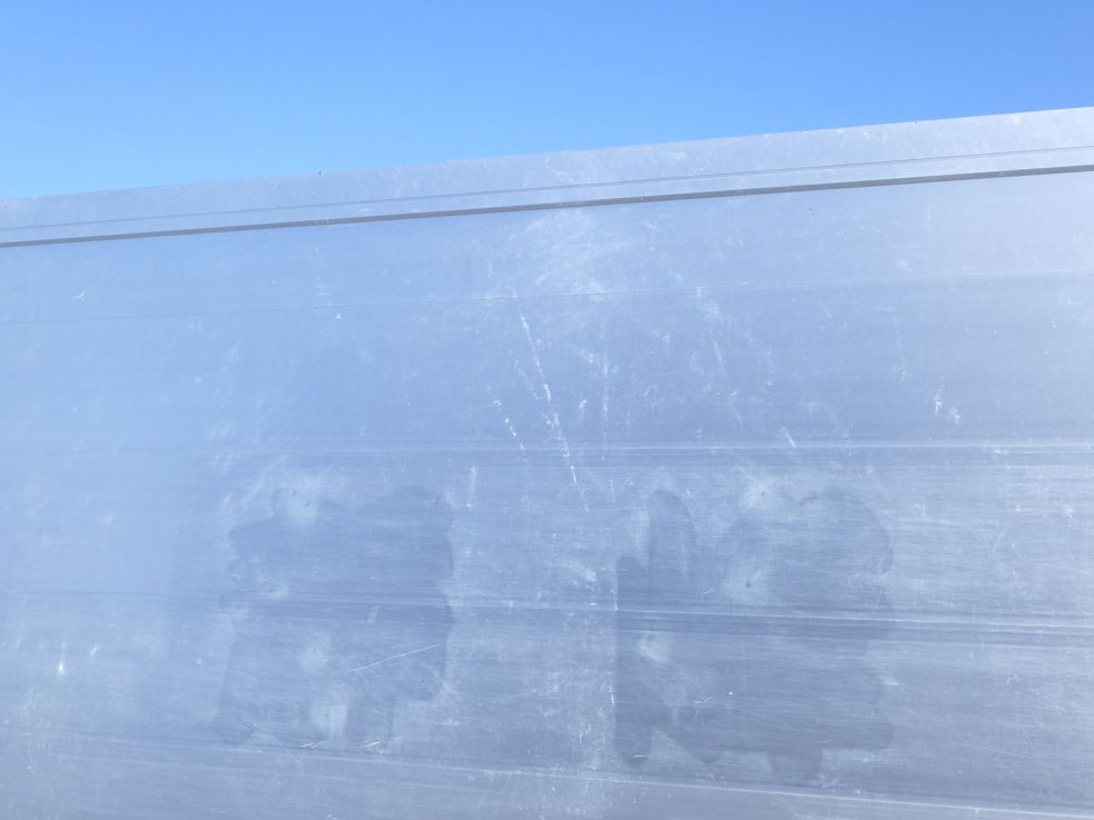 左右のアオリにスレ・看板跡があります。|三菱 スーパーグレート QPG-FU64VZの写真22