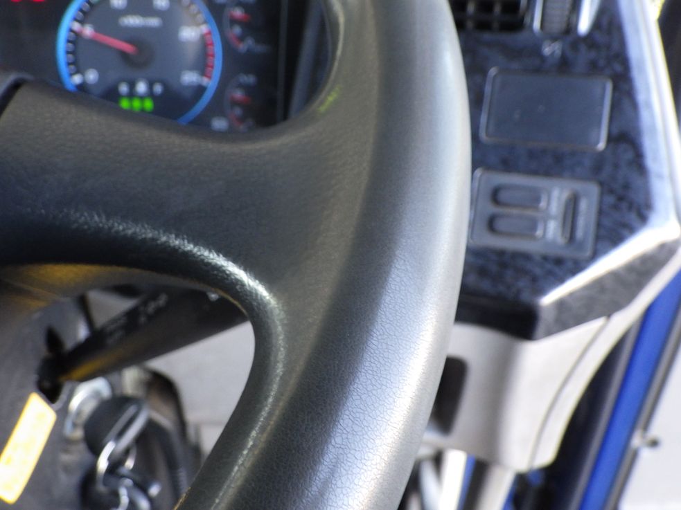 ハンドルにスレがあります。|三菱 スーパーグレート QPG-FU64VZの写真33