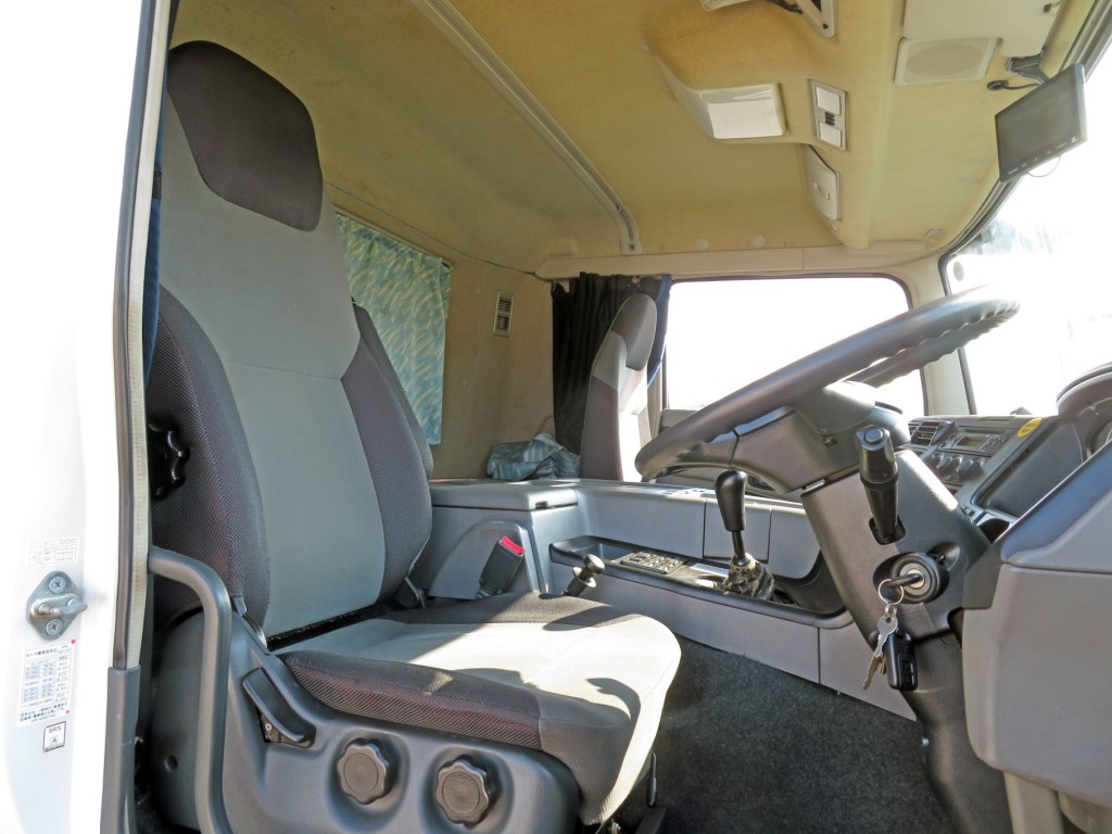 三菱 スーパーグレート QPG-FS64VZの写真6