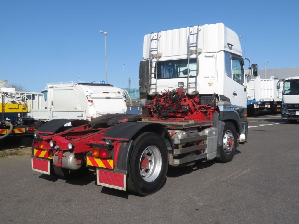 UDトラックス クオン QKG-GK6XABの写真4