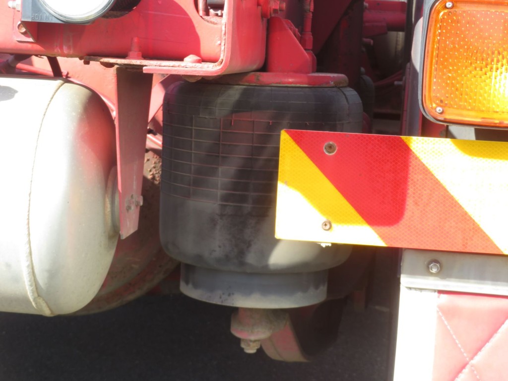 UDトラックス クオン QKG-GK6XABの写真5