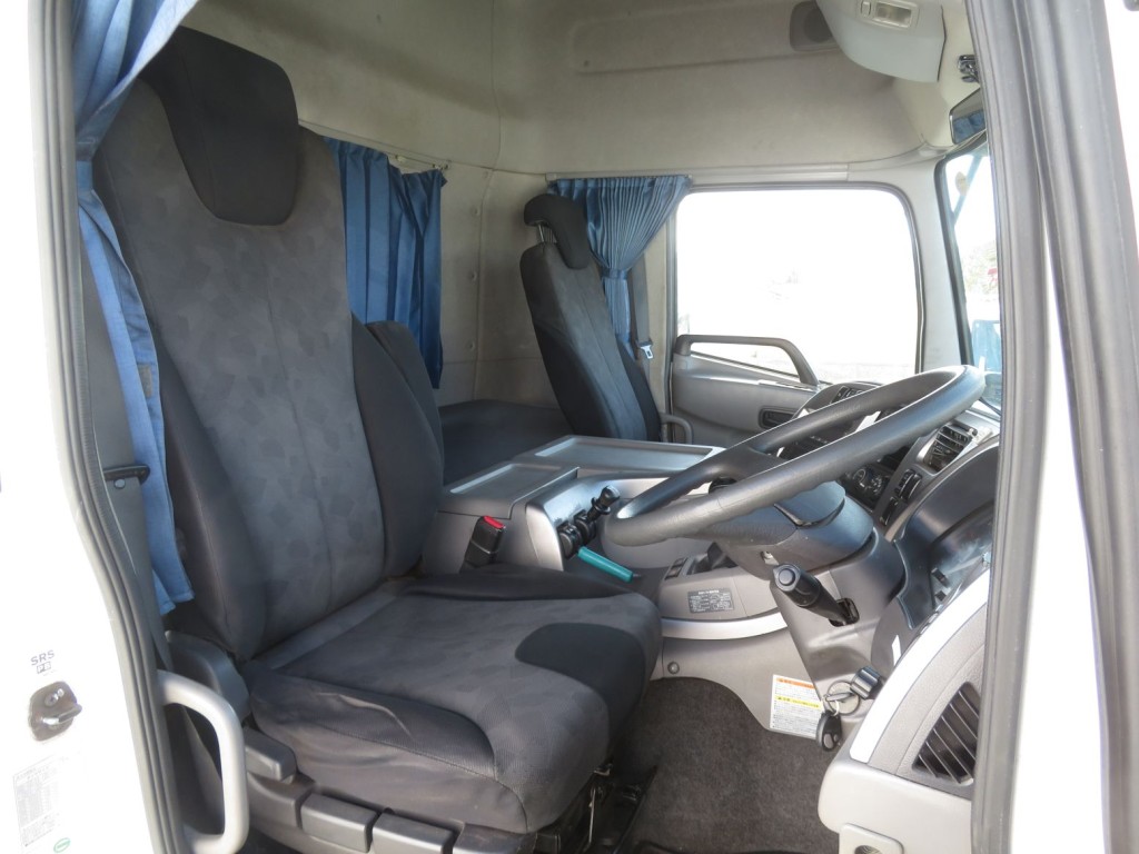 UDトラックス クオン QKG-GK6XABの写真6