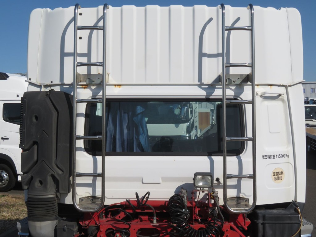 UDトラックス クオン QKG-GK6XABの写真13