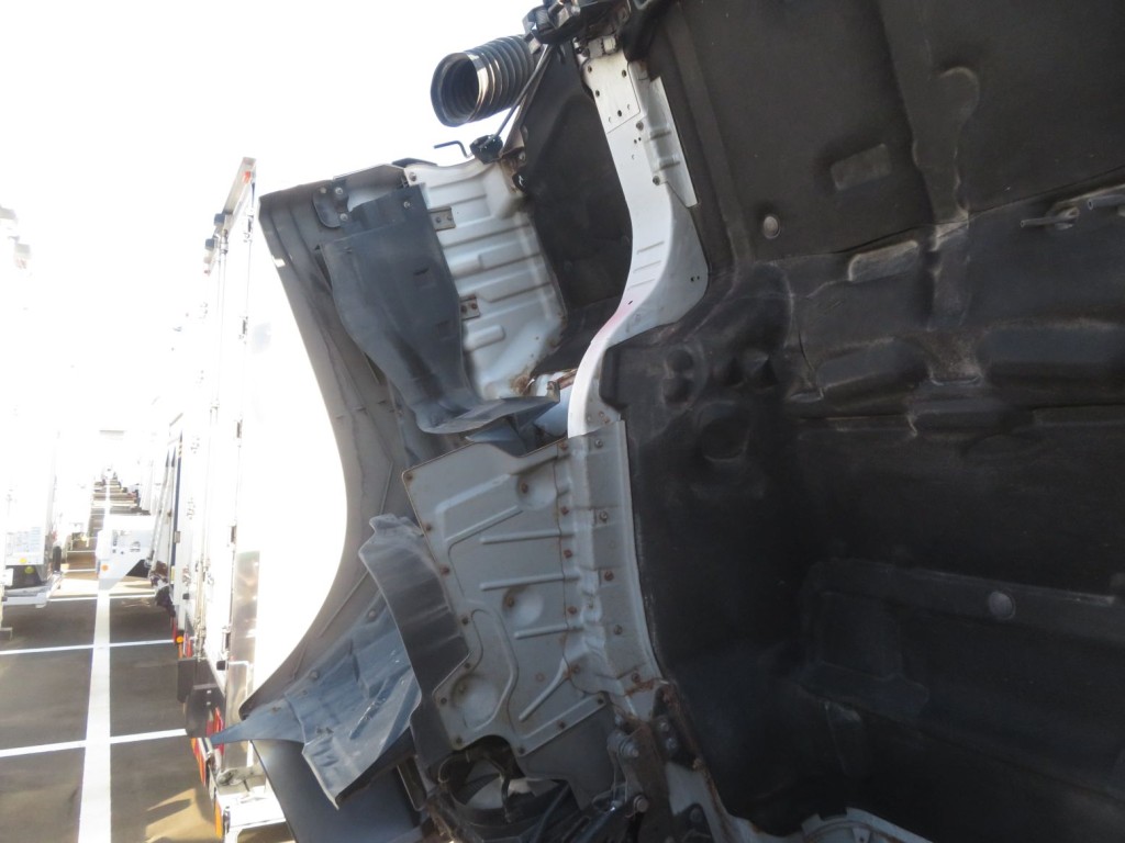 UDトラックス クオン QKG-GK6XABの写真27