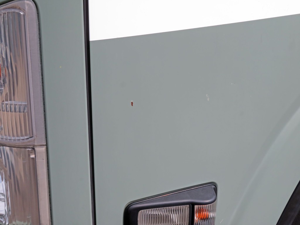 助手席ドアに小キズがあります。|いすゞ エルフ TKG-NPR85YN(2WD)の写真31