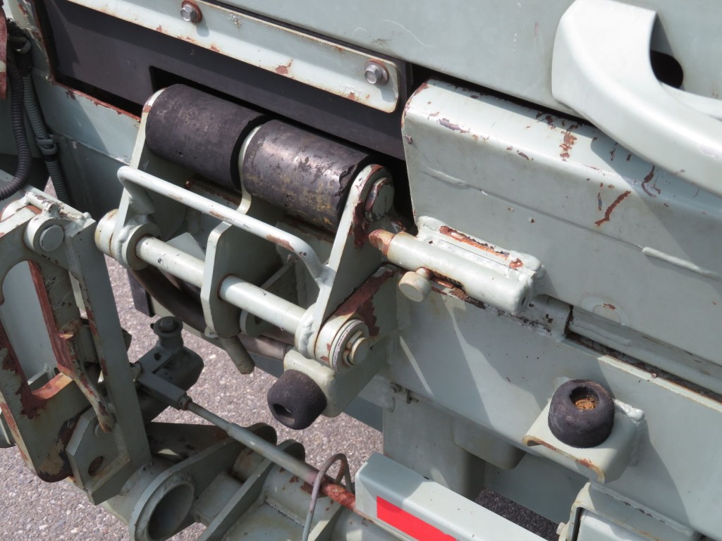 ロック部の受け側が破損しています。|いすゞ エルフ TKG-NPR85YN(2WD)の写真44