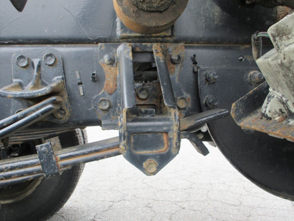 いすゞ フォワード 2RG-FRR90S1(2WD)の写真5