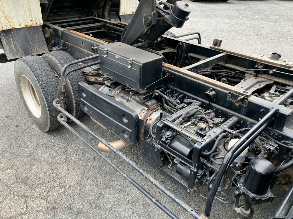 いすゞ フォワード 2RG-FRR90S1(2WD)の写真11