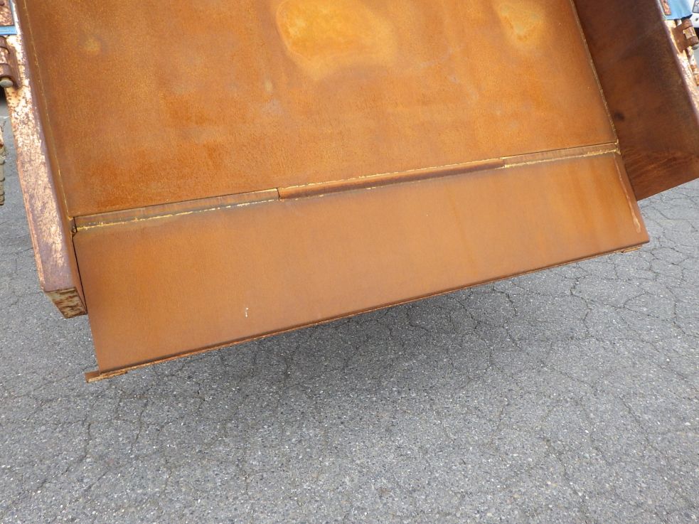 ゲート裏側の状態です。|いすゞ フォワード 2RG-FRR90S1(2WD)の写真11