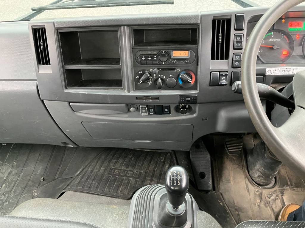 いすゞ フォワード 2RG-FRR90S1(2WD)の写真13