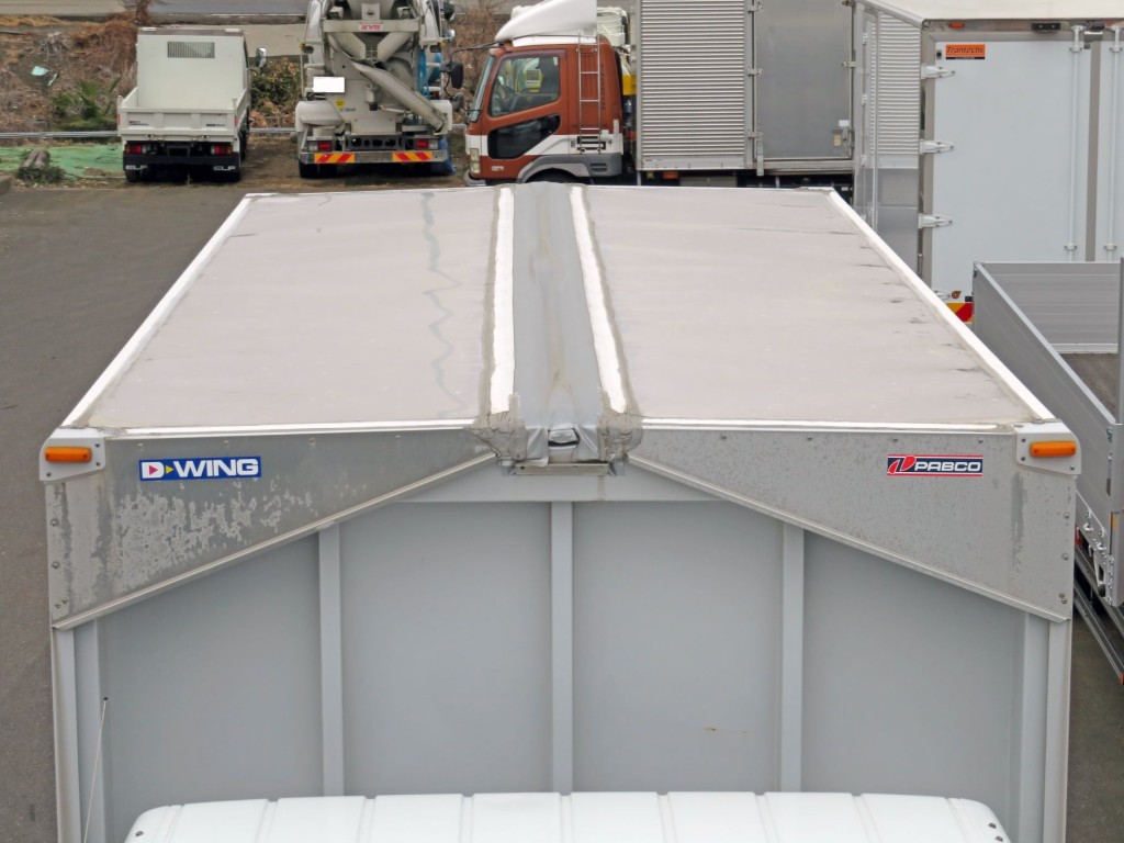 センターシート後方に雨漏れ箇所があります。（修理予定です）|三菱 キャンター TKG-FEB50(2WD)の写真25