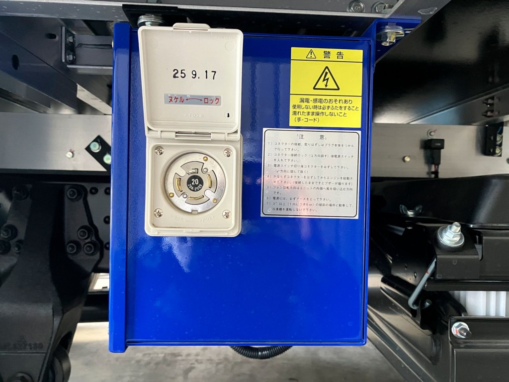 スタンバイ付きです。|三菱 ファイター 2KG-FK65F(2WD)の写真20