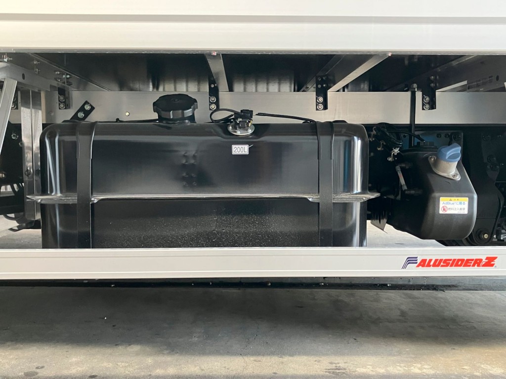 燃料タンクは200Lです。|三菱 ファイター 2KG-FK65F(2WD)の写真25