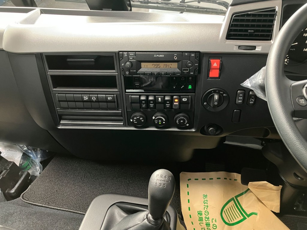 パネル周りの状態です。|三菱 ファイター 2KG-FK65F(2WD)の写真26